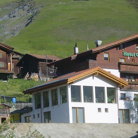 Hotel Cuntera Curaglia Екстериор снимка