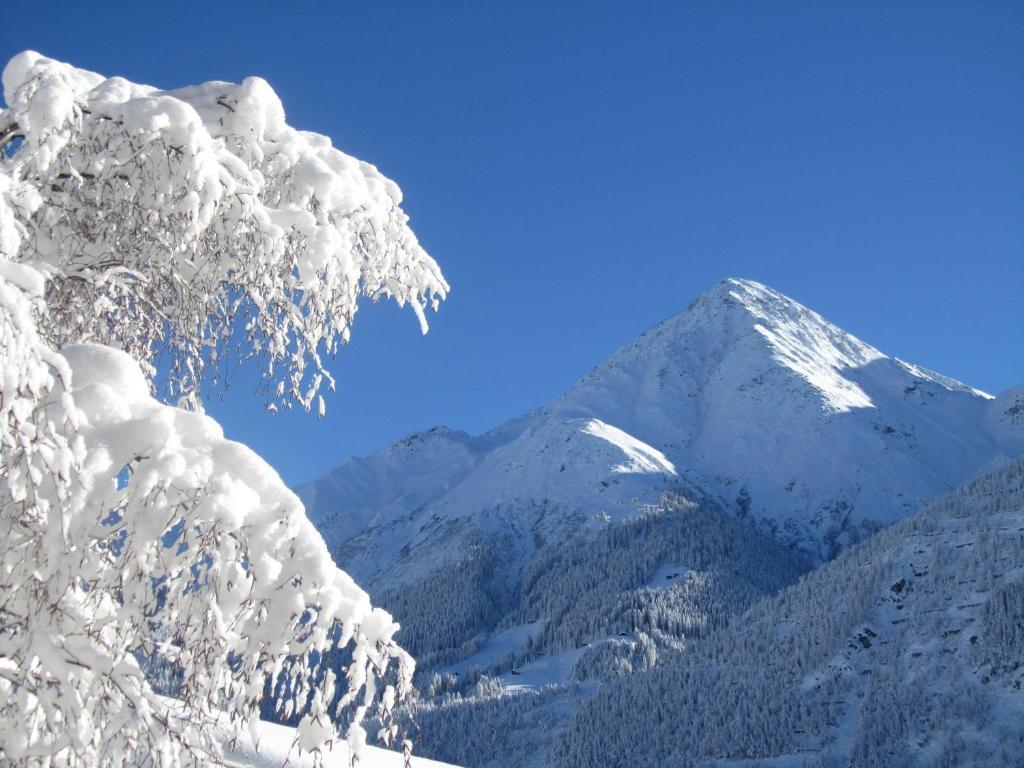Hotel Cuntera Curaglia Екстериор снимка