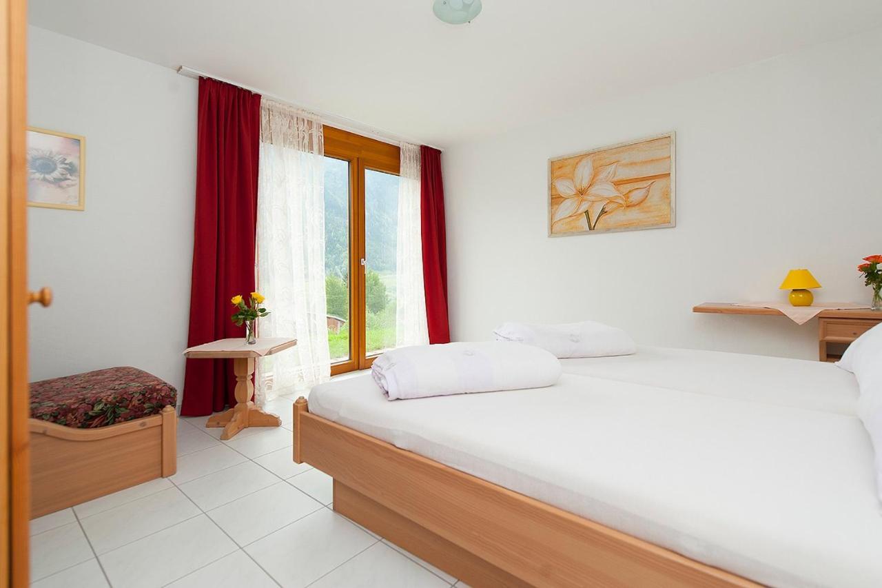 Hotel Cuntera Curaglia Стая снимка